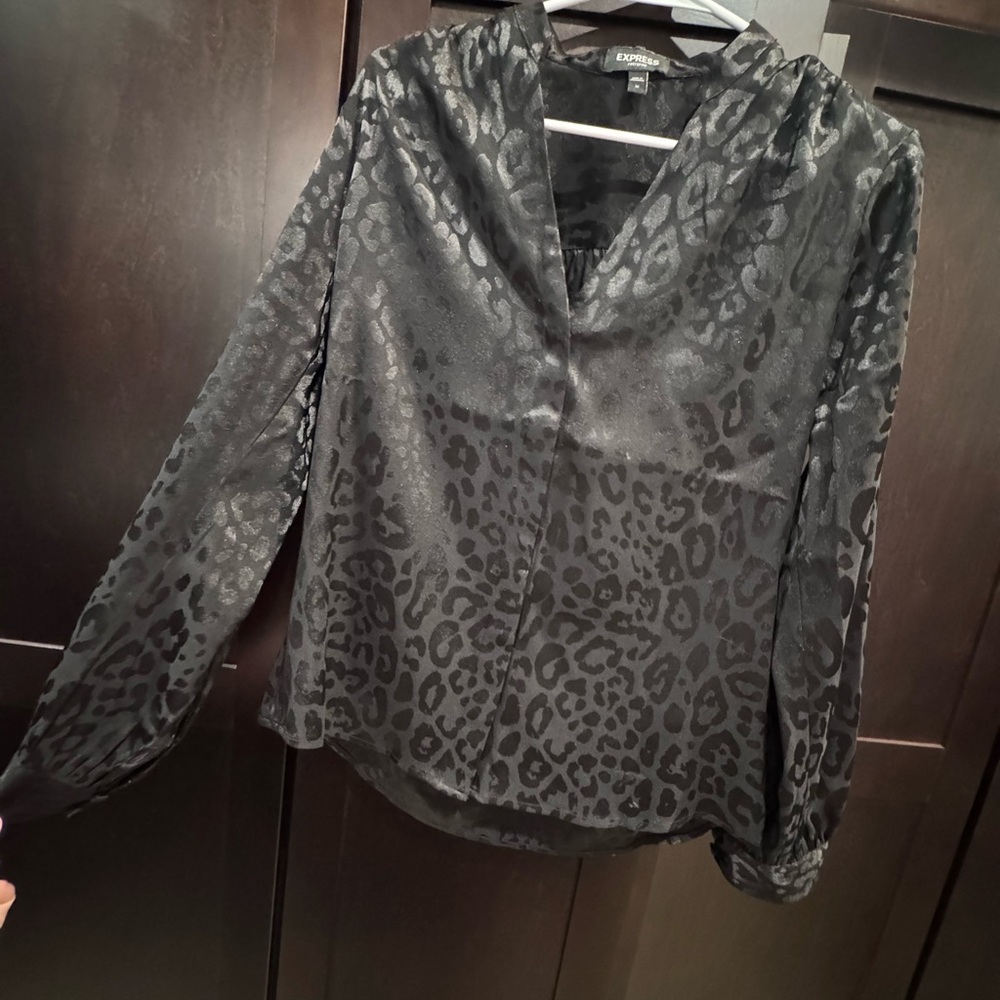 Elegant Black Leopard Print Blouse